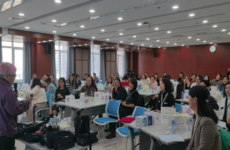 49.沈陽自動化研究所開展“發(fā)現(xiàn)和提升你的美”婦女節(jié)主題活動